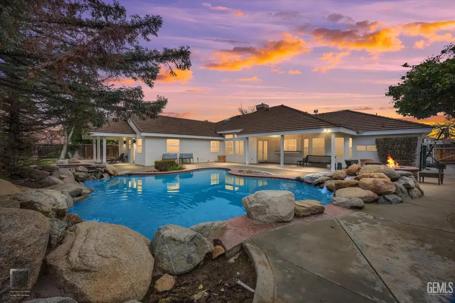 10621 GOLD CUP LANE, Bakersfield, CA 93312 - Image #2