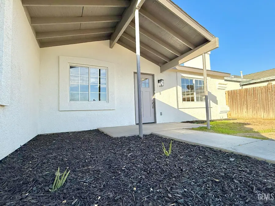 5218 SKELDALE COURT, Bakersfield, CA 93307 - #3