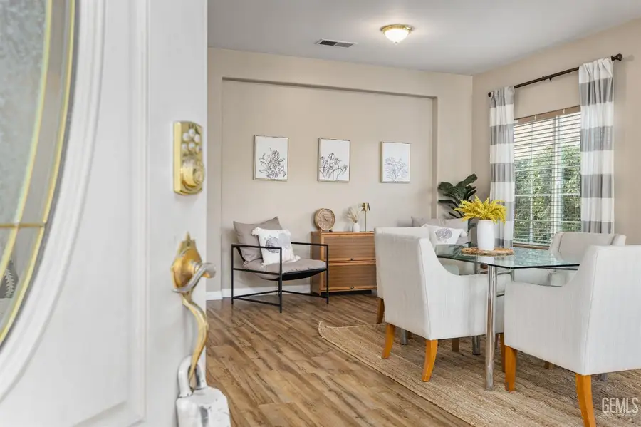 10125 PAVILION DRIVE, Bakersfield, CA 93312 - Image #2