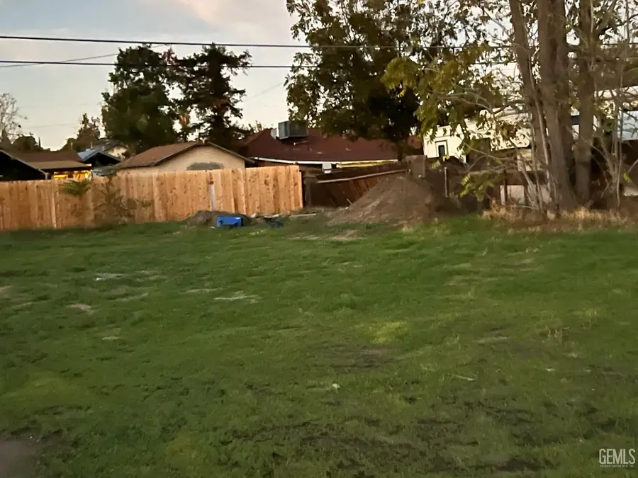 4420 BELLE TERRACE, Bakersfield, CA 93309 - Image #3