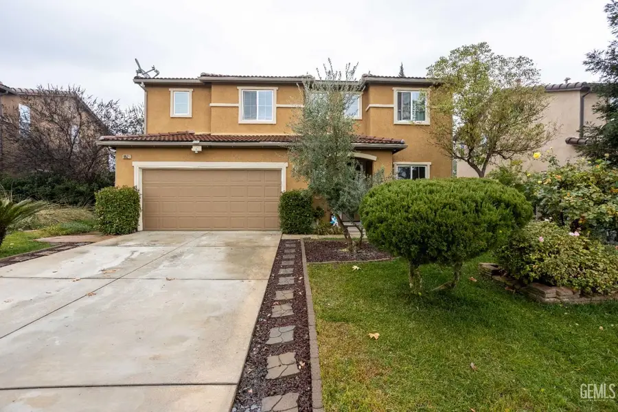 10521 AVIGNON WAY, Bakersfield, CA 93306 - Image #3