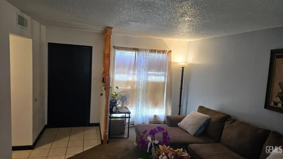 6021 ALMENDRA AVENUE #C, Bakersfield, CA 93309 - Image #3