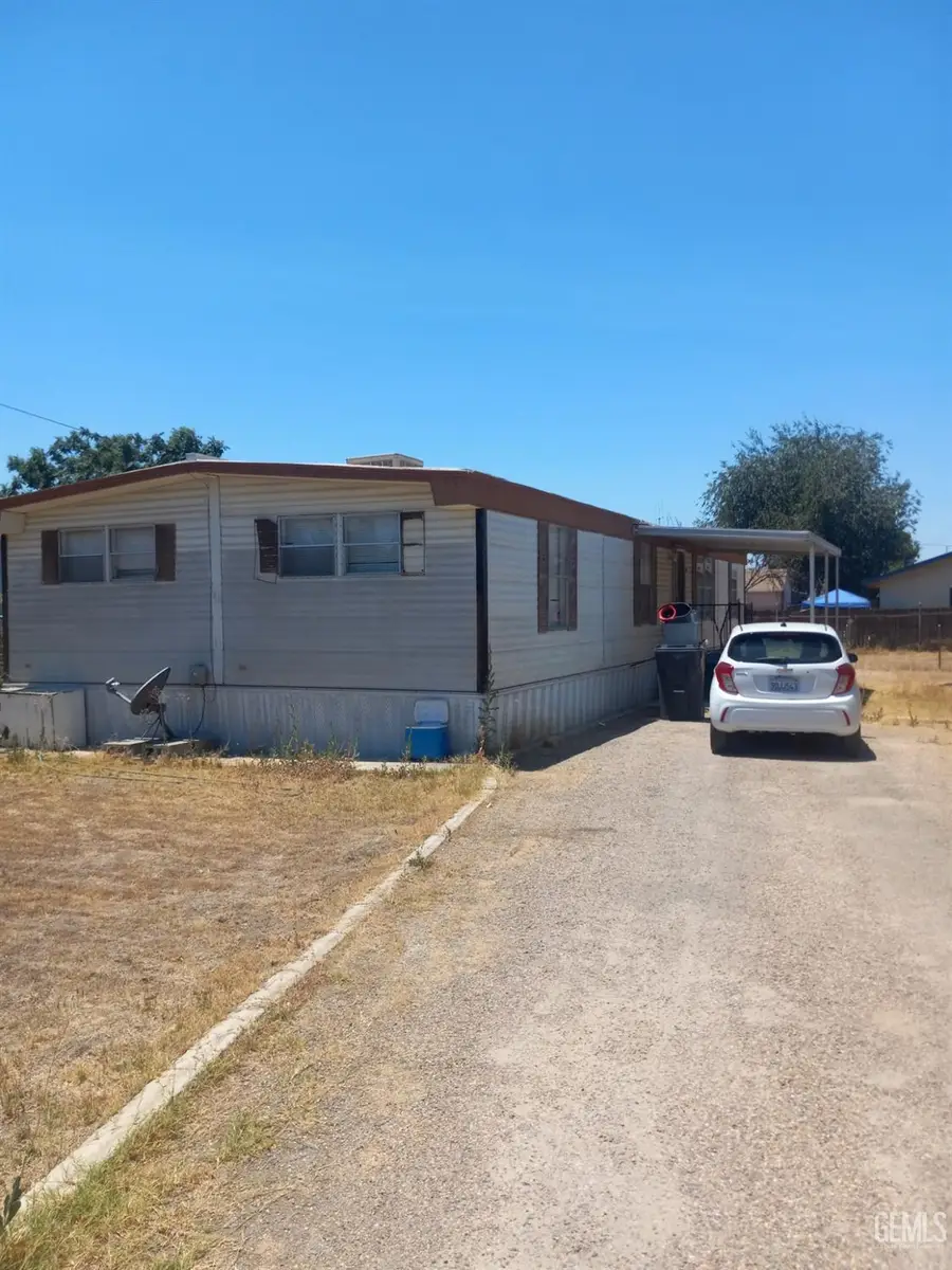 117 HARRIS DRIVE, Bakersfield, CA 93308 - Image #2