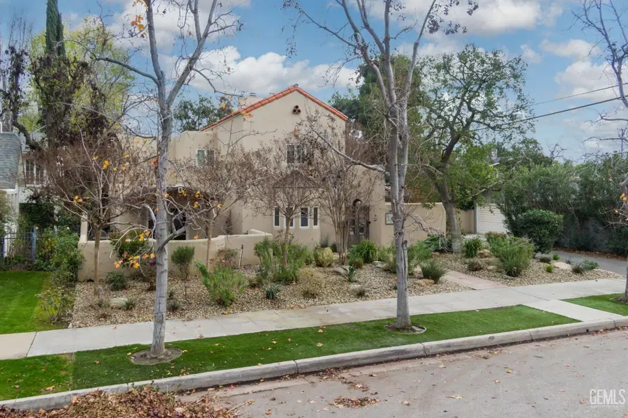 2118 CEDAR STREET, Bakersfield, CA 93301 - Image #2