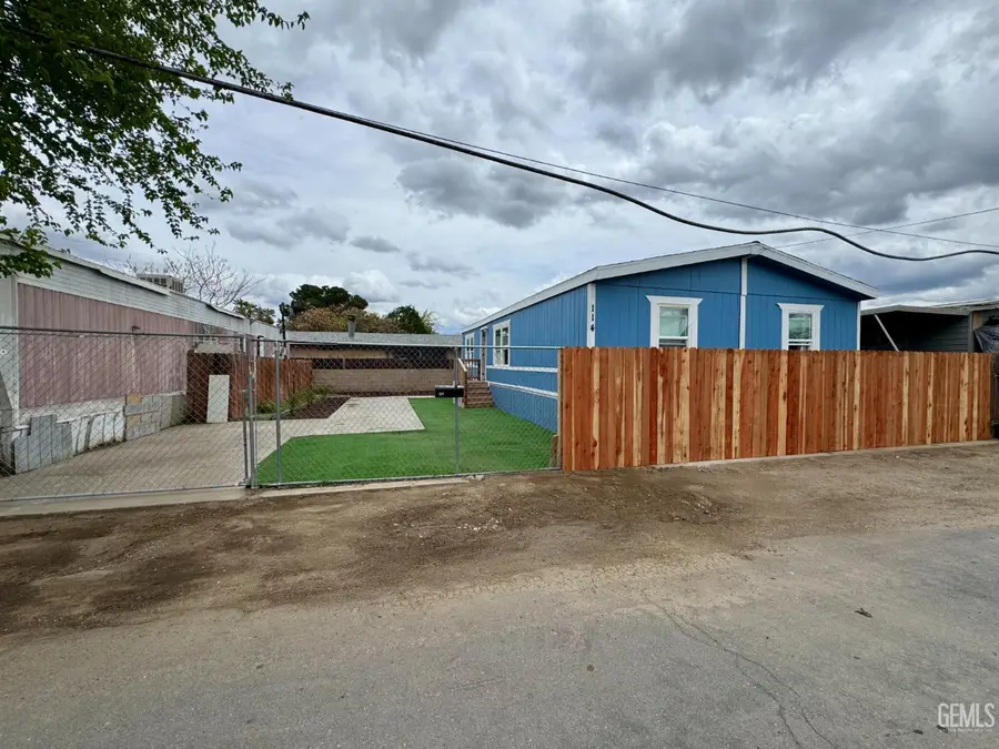 114 PLYMONTH AVENUE, Bakersfield, CA 93308 - Image #2