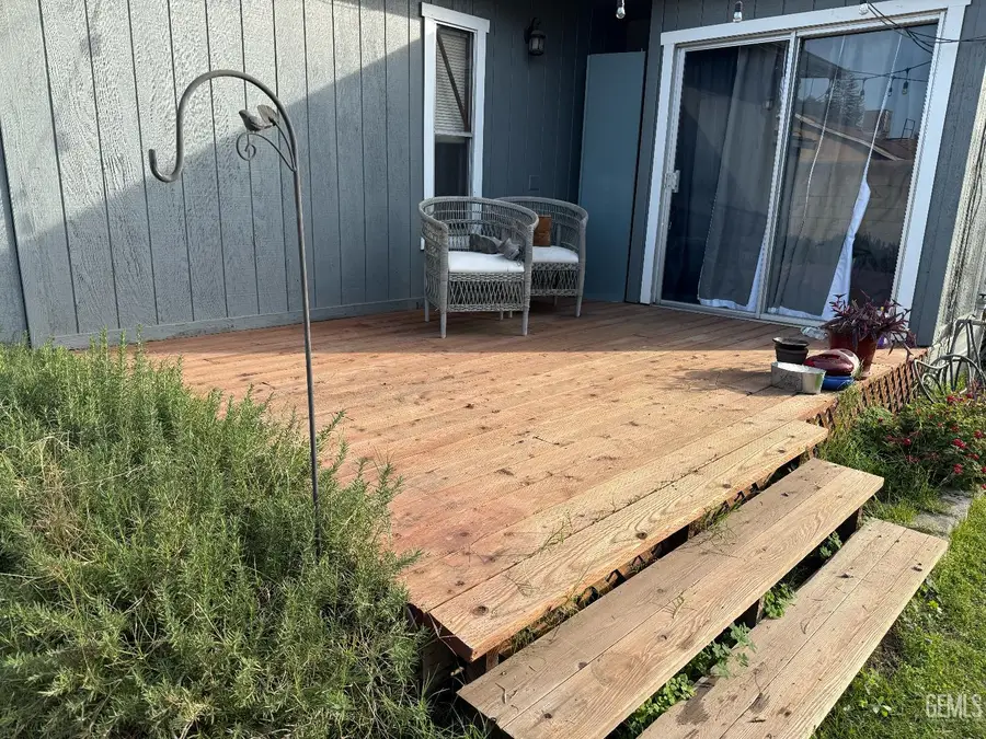 421 HOLTBY ROAD, Bakersfield, CA 93304 - Image #3