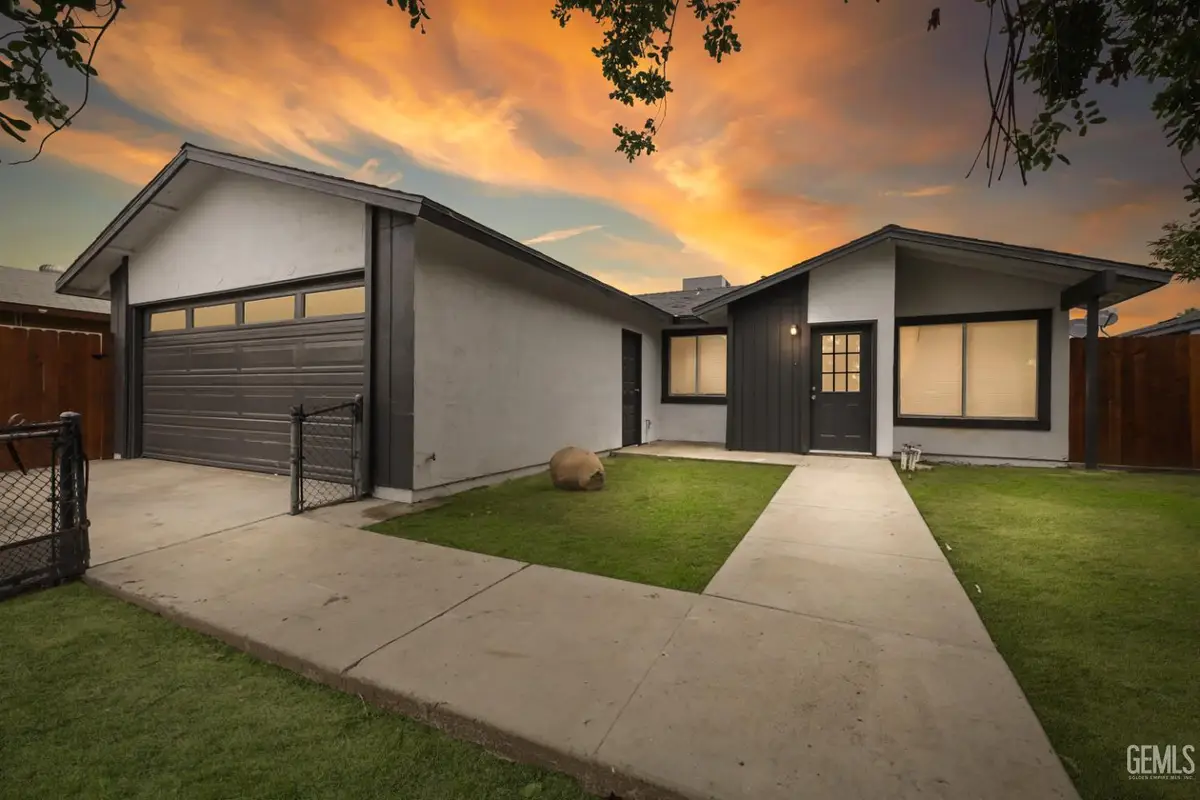 1040 IRIS STREET, Wasco, CA 93280 - #1