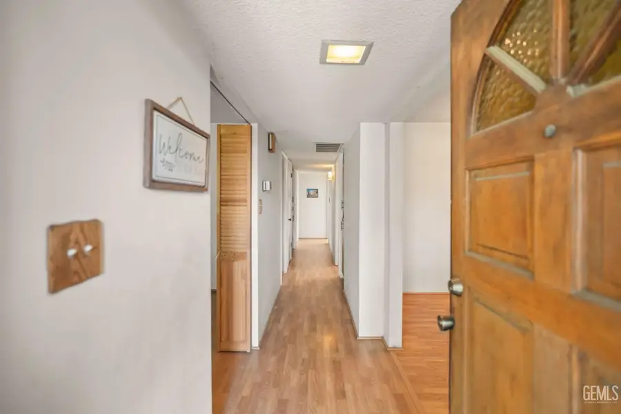 2008 EMERSON STREET, Bakersfield, CA 93309 - Image #2