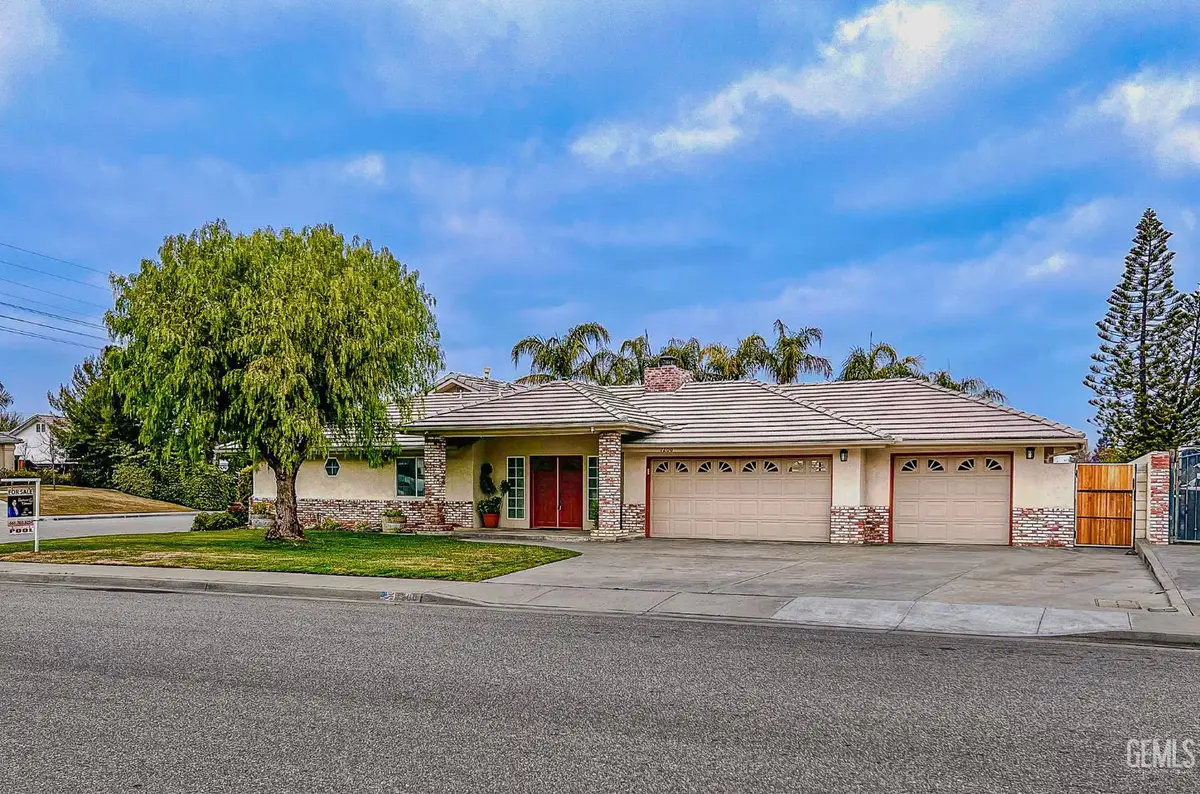7200 CLIFFTOP WAY, Bakersfield, CA 93306 - Image #1