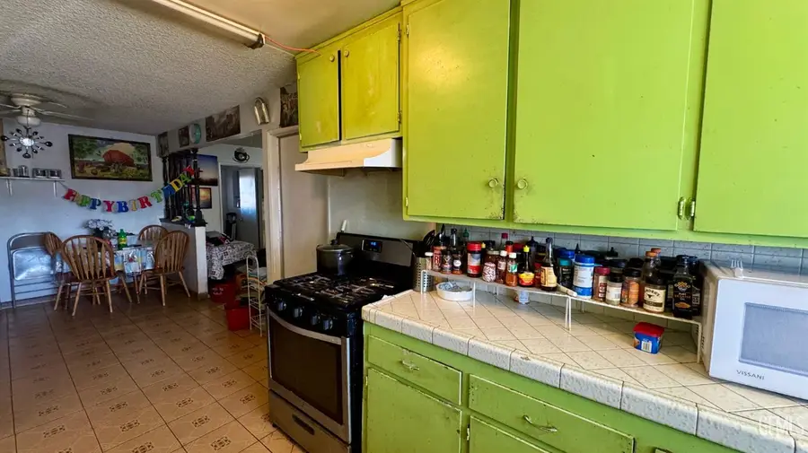 2200 JULIAN AVENUE, Bakersfield, CA 93304 - Image #3