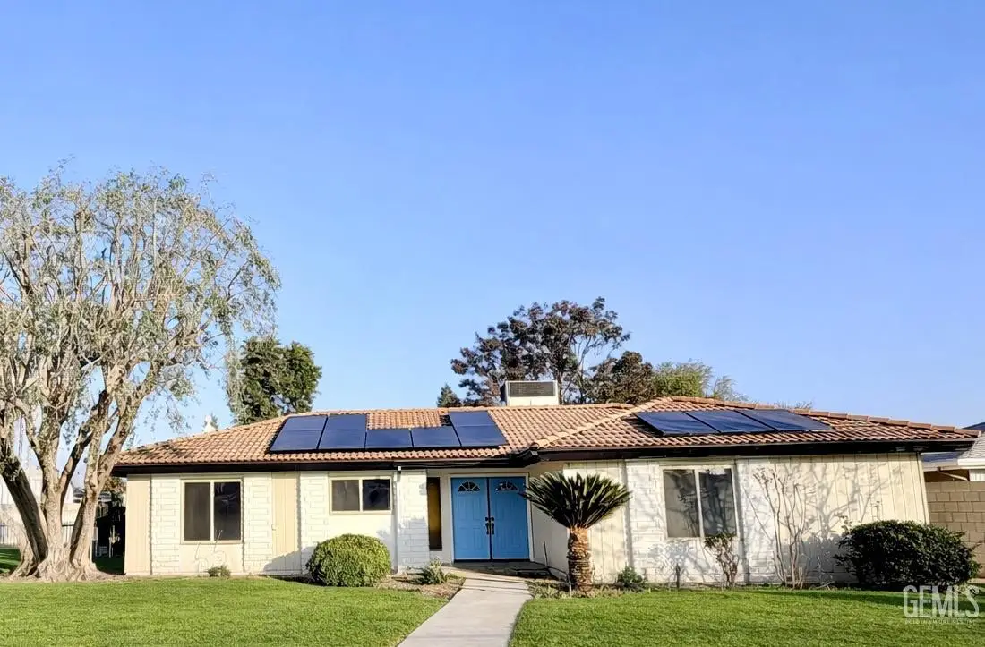 5820 PATTON WAY, Bakersfield, CA 93308 - Image #1