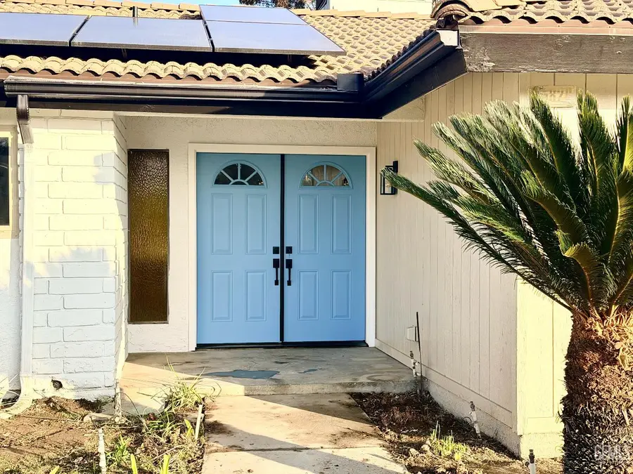 5820 PATTON WAY, Bakersfield, CA 93308 - Image #3