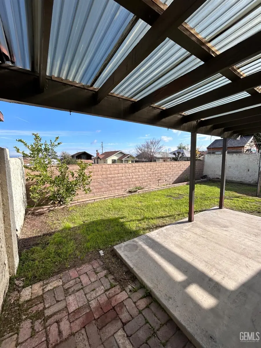 309 S 10TH STREET, Taft, CA 93268 - Image #3