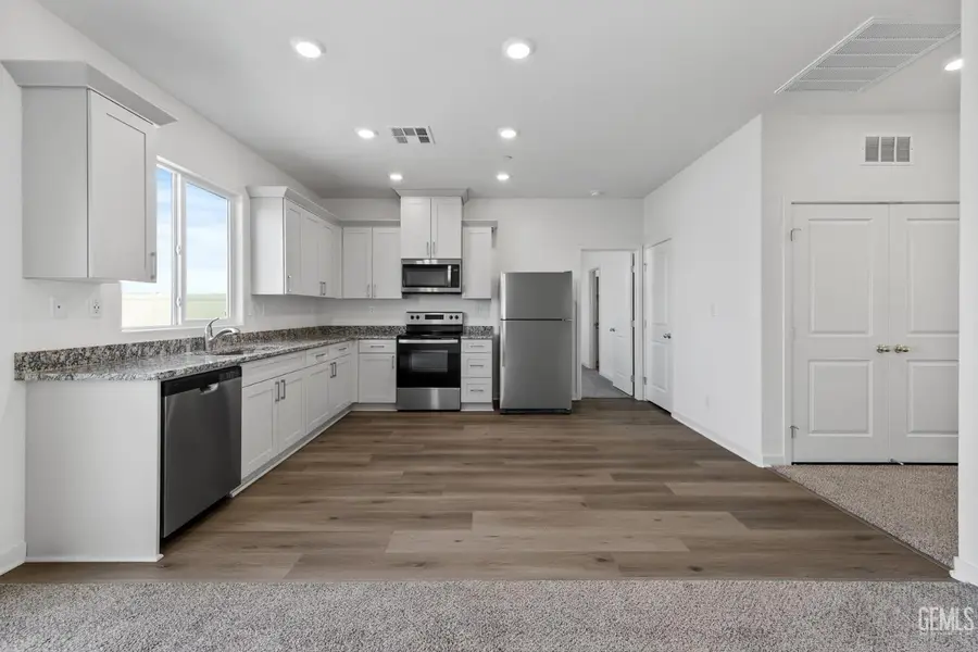 8000 ITA PALM WAY, Bakersfield, CA 93313 - Image #3