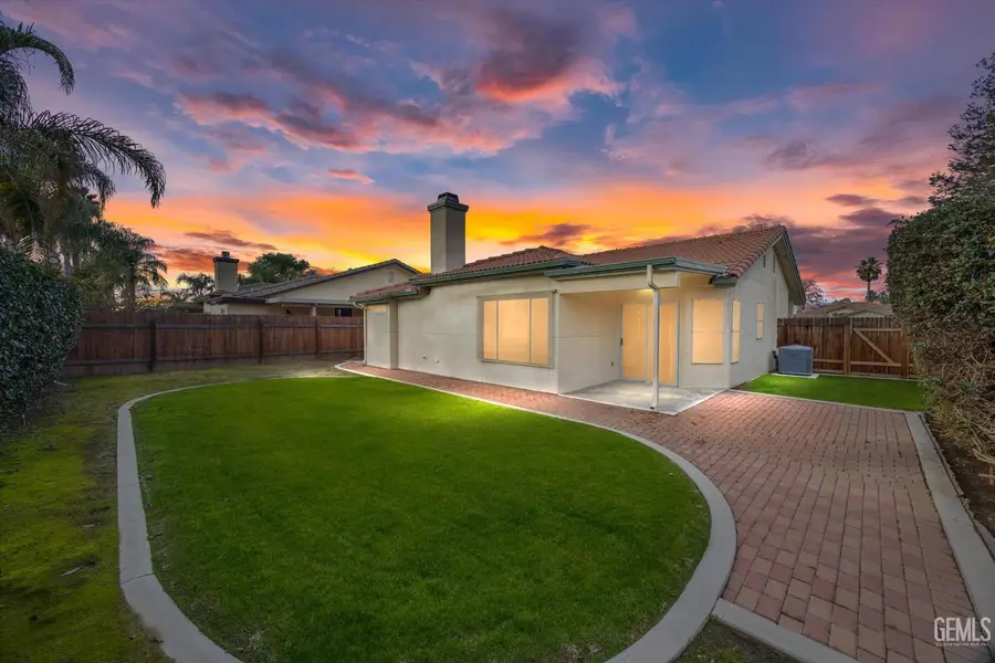 10401 ATAKAPA AVENUE, Bakersfield, CA 93312 - Image #2