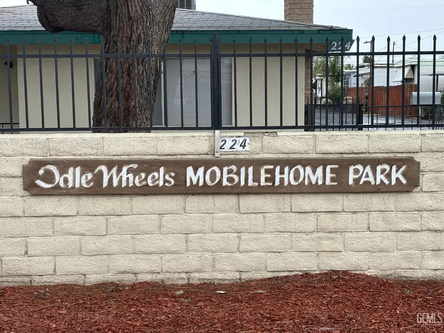 224 MCCORD AVE #15, Bakersfield, CA 93308 - Image #3