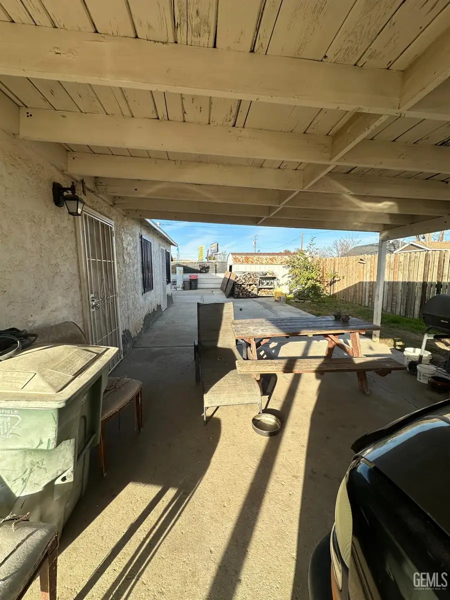 1010 E 18TH, Bakersfield, CA 93305 - Image #3