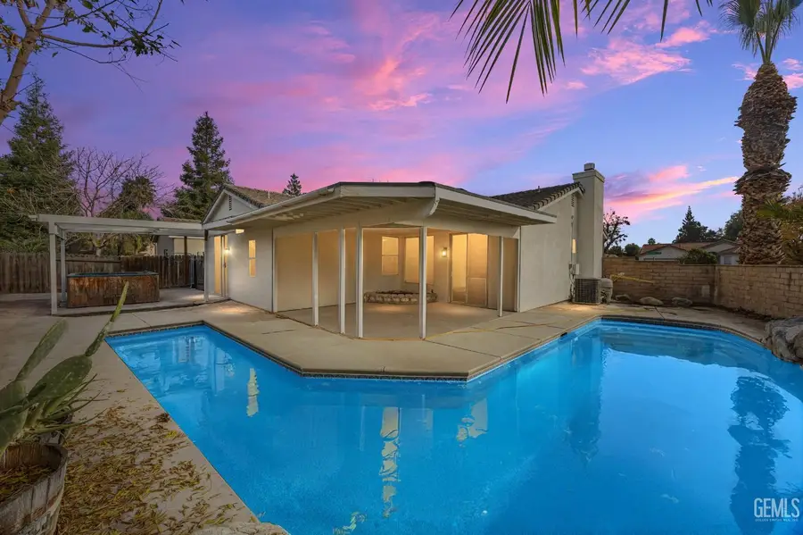 8510 MAINSAIL DRIVE, Bakersfield, CA 93312 - Image #2