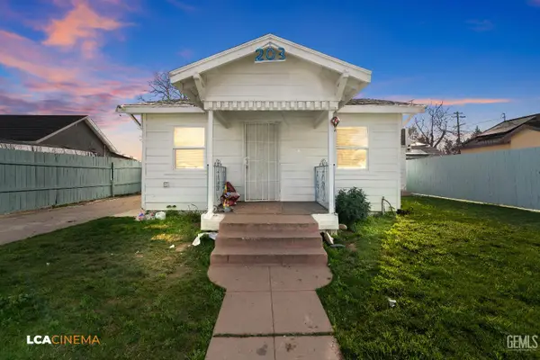 203 E MONETA AVENUE, Bakersfield, CA 93308