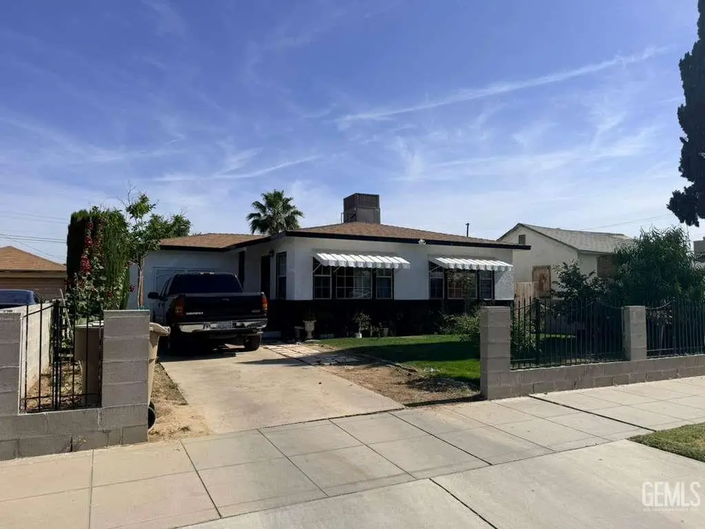 1222 E 18 TH ST, Bakersfield, CA 93305 - #1