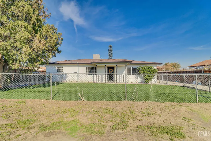 1410 SOUTHGATE DRIVE, Bakersfield, CA 93304 - Image #3