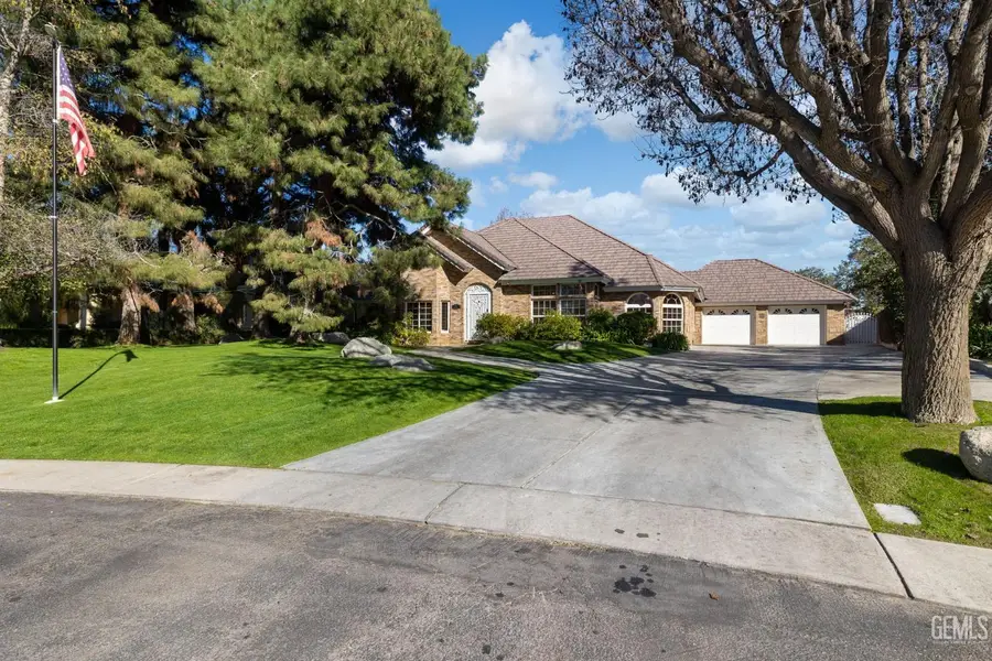 7702 DAVIN PARK, Bakersfield, CA 93308 - Image #2