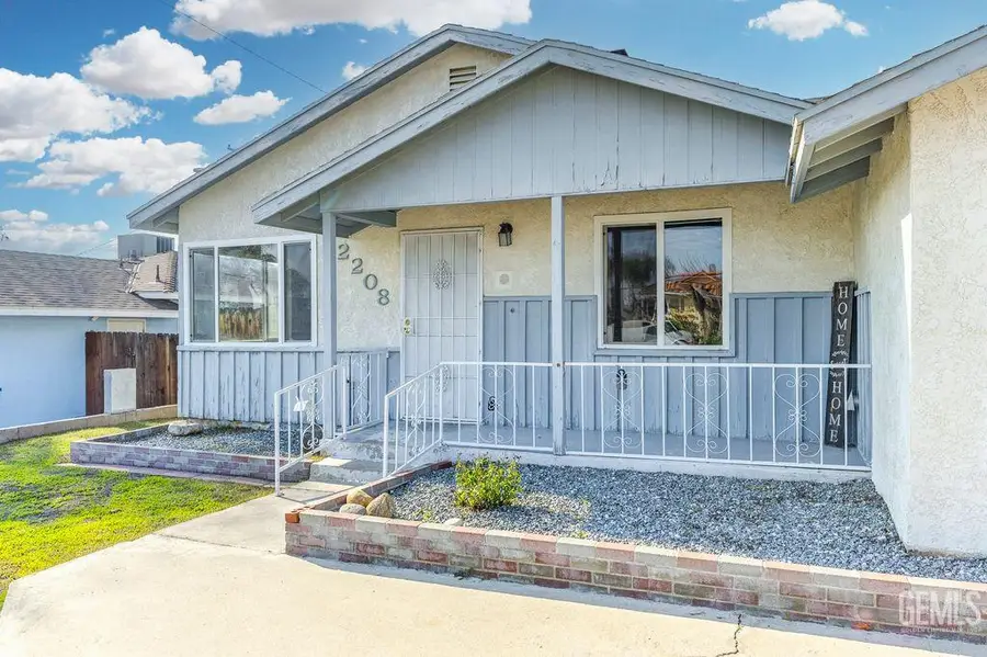 2208 VALENCIA DRIVE, Bakersfield, CA 93306 - Image #2