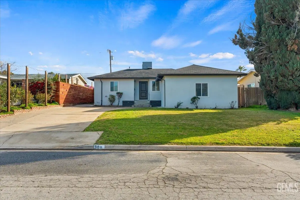 3011 BERGER STREET, Bakersfield, CA 93305 - Image #1
