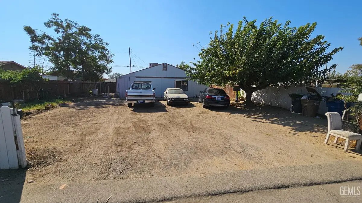 3405 MESA DRIVE, Bakersfield, CA 93306 - #1