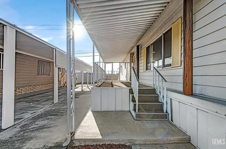 9 TEE LANE, Bakersfield, CA 93308 - Image #2