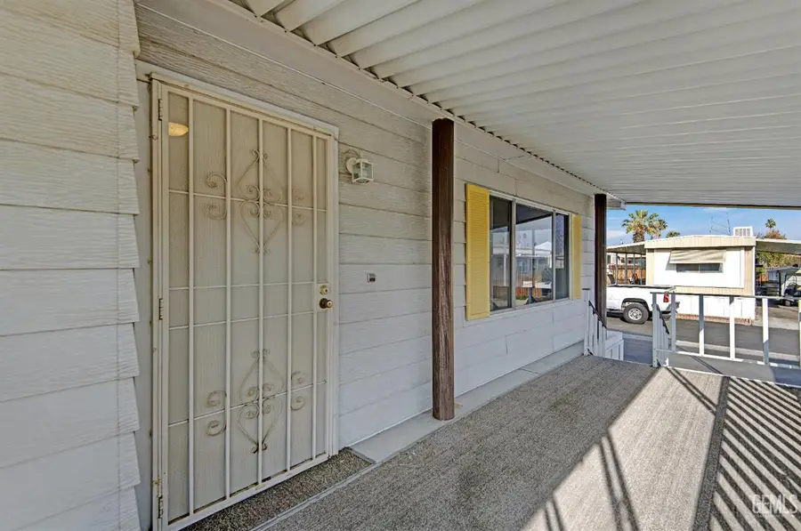 9 TEE LANE, Bakersfield, CA 93308 - Image #3