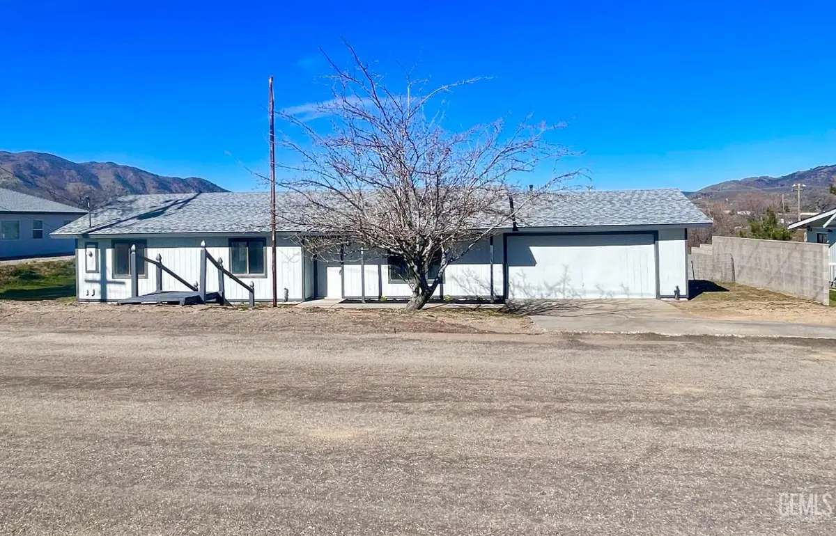 19609 ROSE AVENUE, Tehachapi, CA 93561 - Image #1