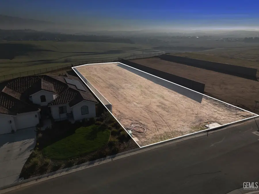 6801 AQUAMARINE DRIVE, Bakersfield, CA 93306 - Image #2