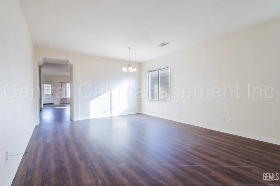 2316 MACAU STREET, Bakersfield, CA 93313 - Image #3