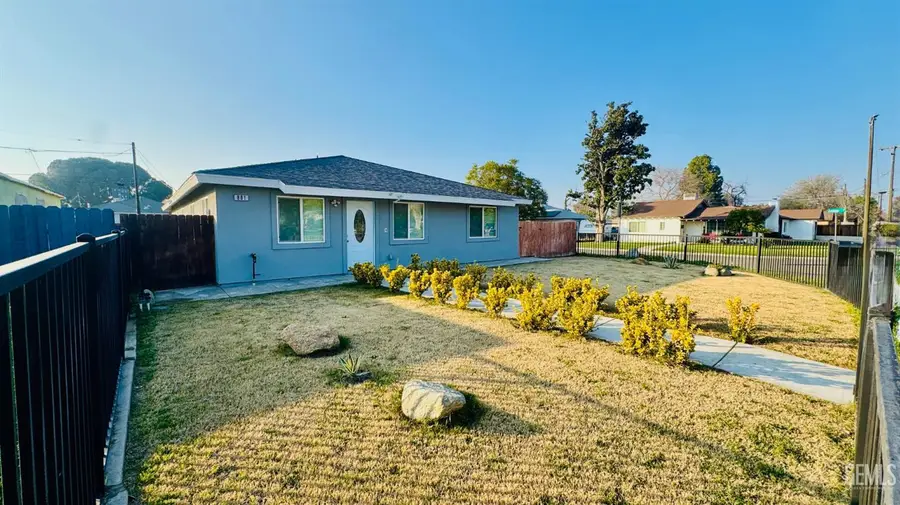 801 S OLEANDER AVENUE, Bakersfield, CA 93304 - Image #2