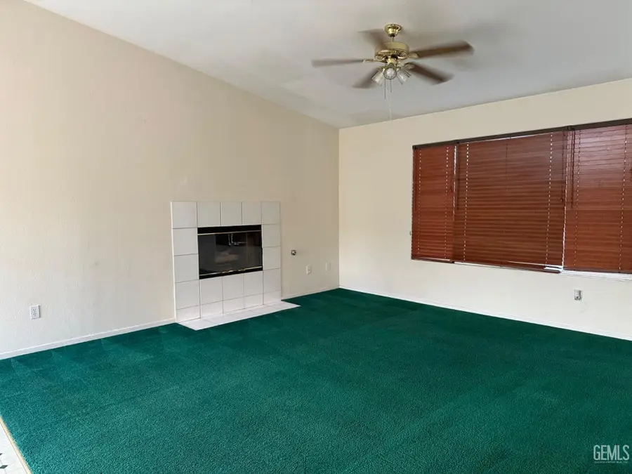 107 CHIAPAS AVENUE, Bakersfield, CA 93307 - Image #3