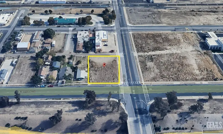 601 11TH AVENUE, Delano, CA 93215 - #3