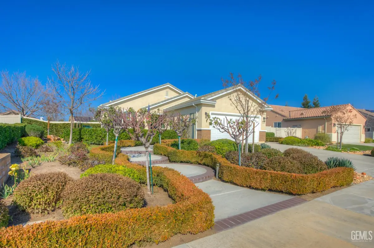 13408 LIMESTONE FALLS DRIVE, Bakersfield, CA 93306 - Image #1