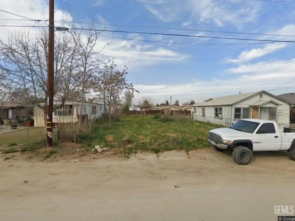 464 GIBSON LANE, Shafter, CA 93263 - Image #1