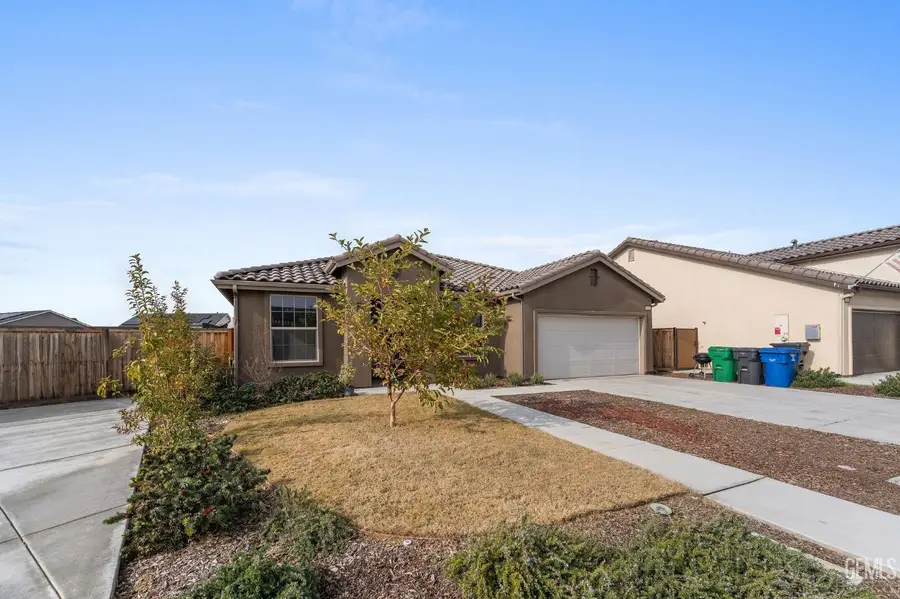 3415 FALLING BROOK LANE, Shafter, CA 93263 - Image #3