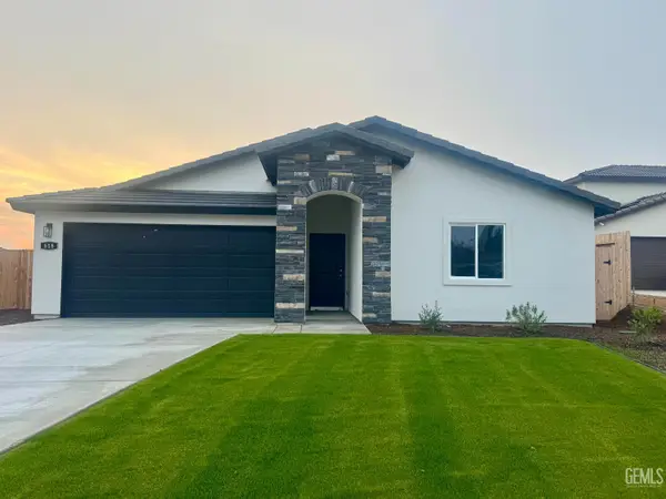 618 POINSETTIA STREET, Bakersfield, CA 93307