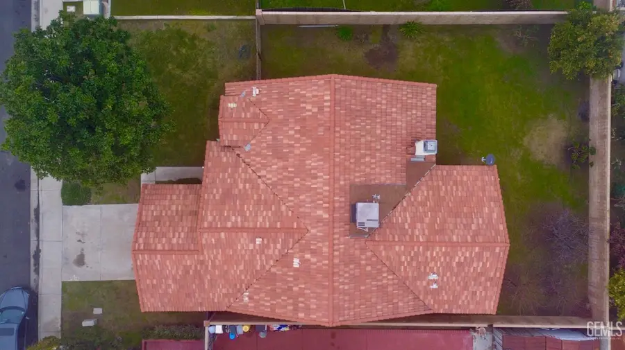 1925 HEATHER WAY, Delano, CA 93215 - Image #3