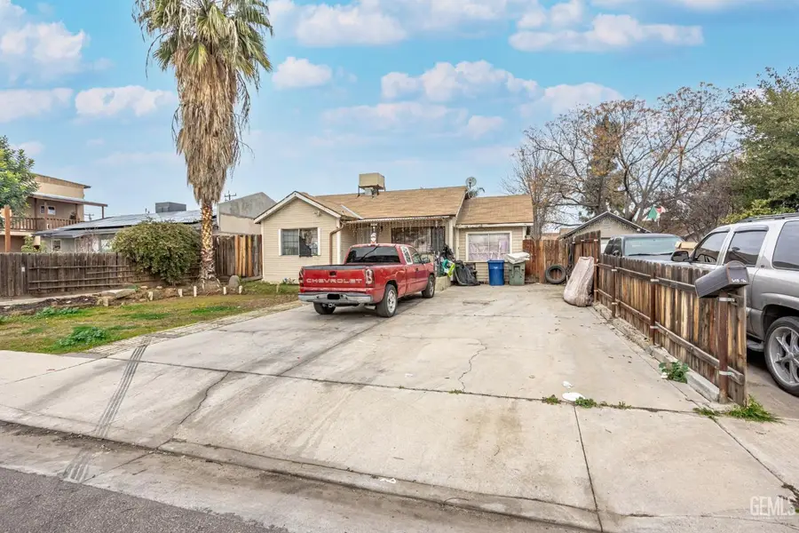 618 LINCOLN AVENUE, Bakersfield, CA 93308 - Image #3