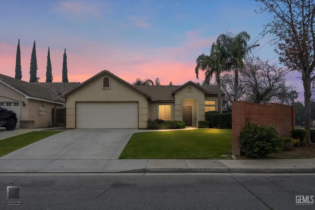 1113 INVERMAY STREET, Bakersfield, CA 93312 - Image #1