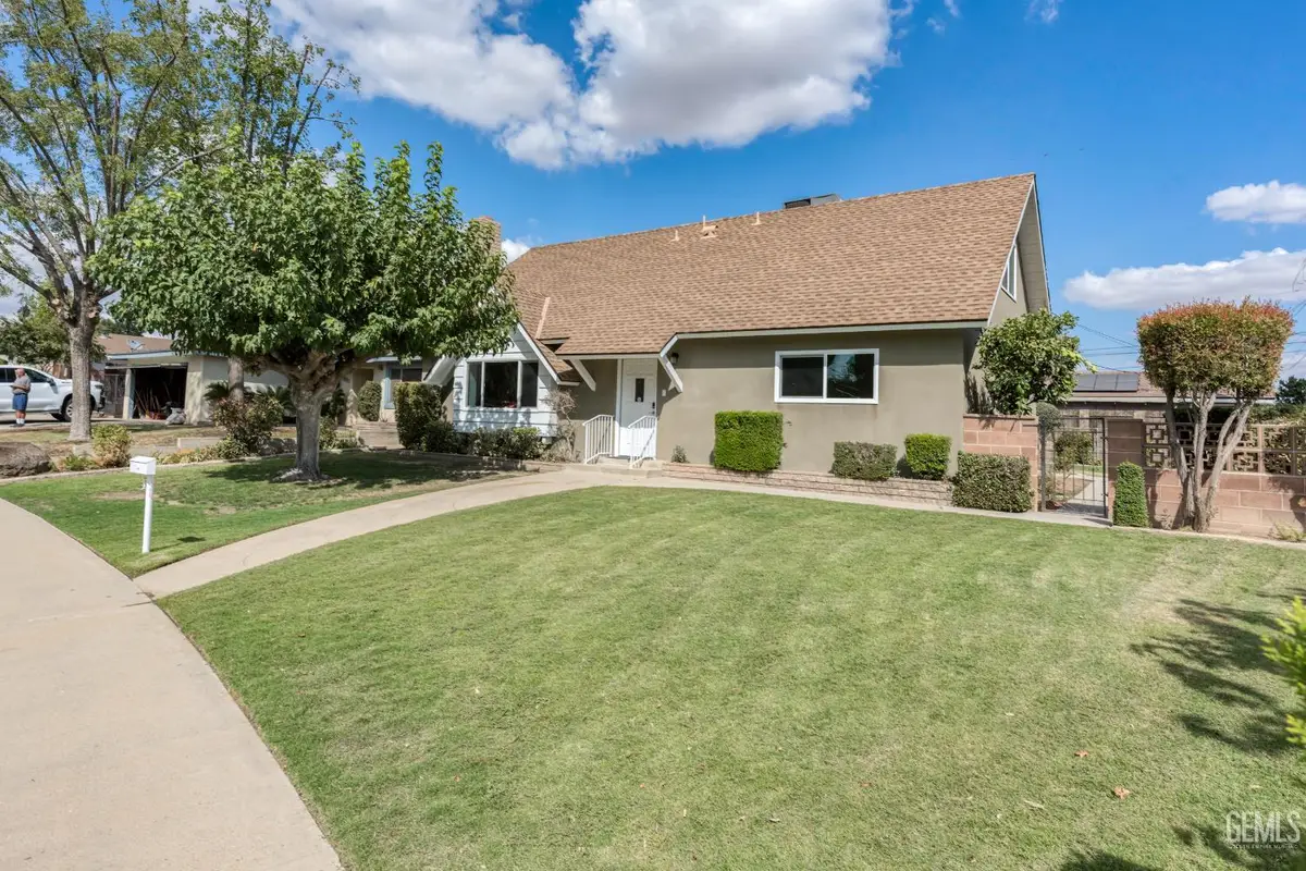 3221 COLGATE LANE, Bakersfield, CA 93306 - Image #1