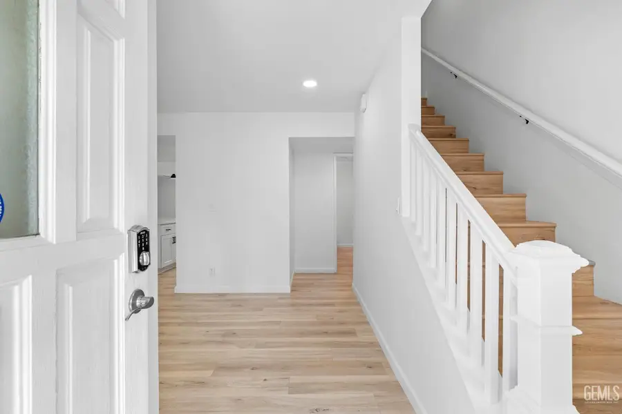 3221 COLGATE LANE, Bakersfield, CA 93306 - Image #3