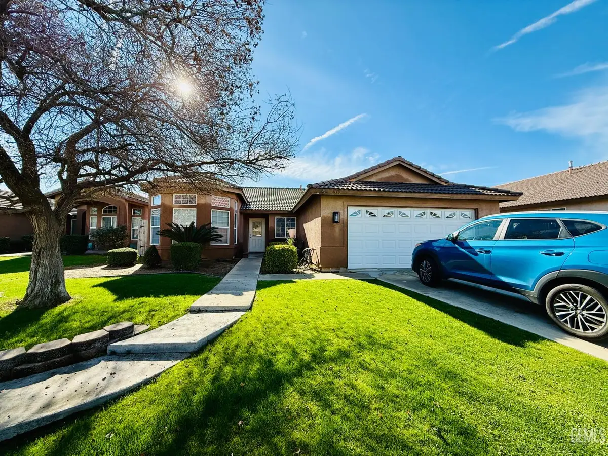 317 BERRY MEADOW WAY, Bakersfield, CA 93308 - Image #1