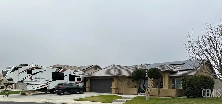 10808 CORBETT CANYON DRIVE, Bakersfield, CA 93312 - Image #2