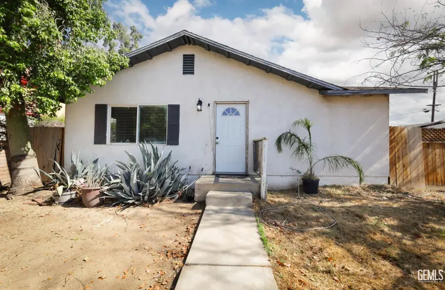 818 DECATUR, Bakersfield, CA 93308 - Image #2