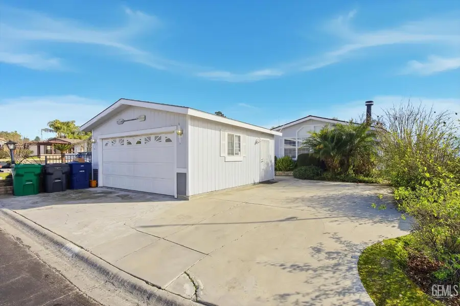 8536 KERN CANYON ROAD #3, Bakersfield, CA 93306 - Image #3